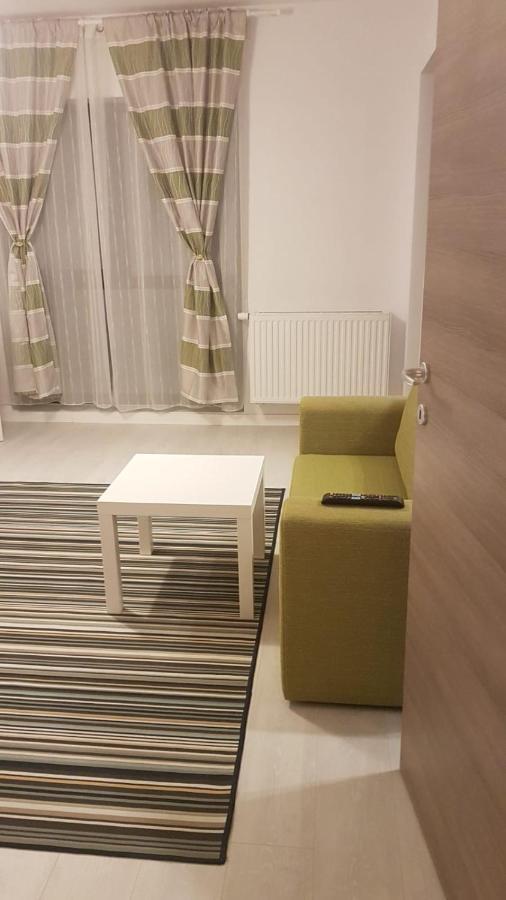 Apartament 21 *