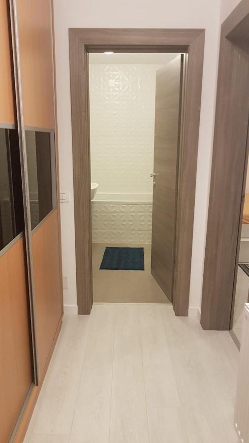 21 Apartament