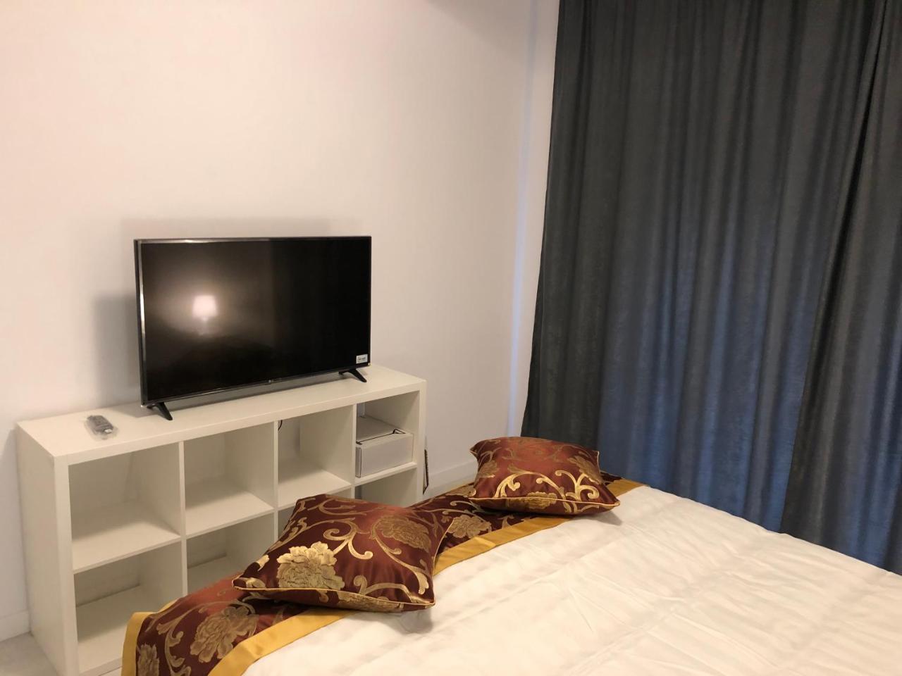Apartament 21 Bucureşti