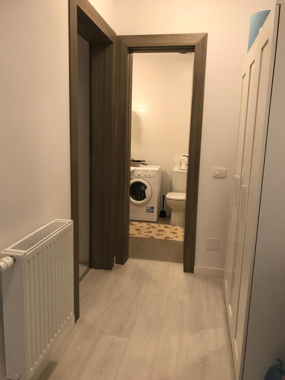 21 * Bucureşti