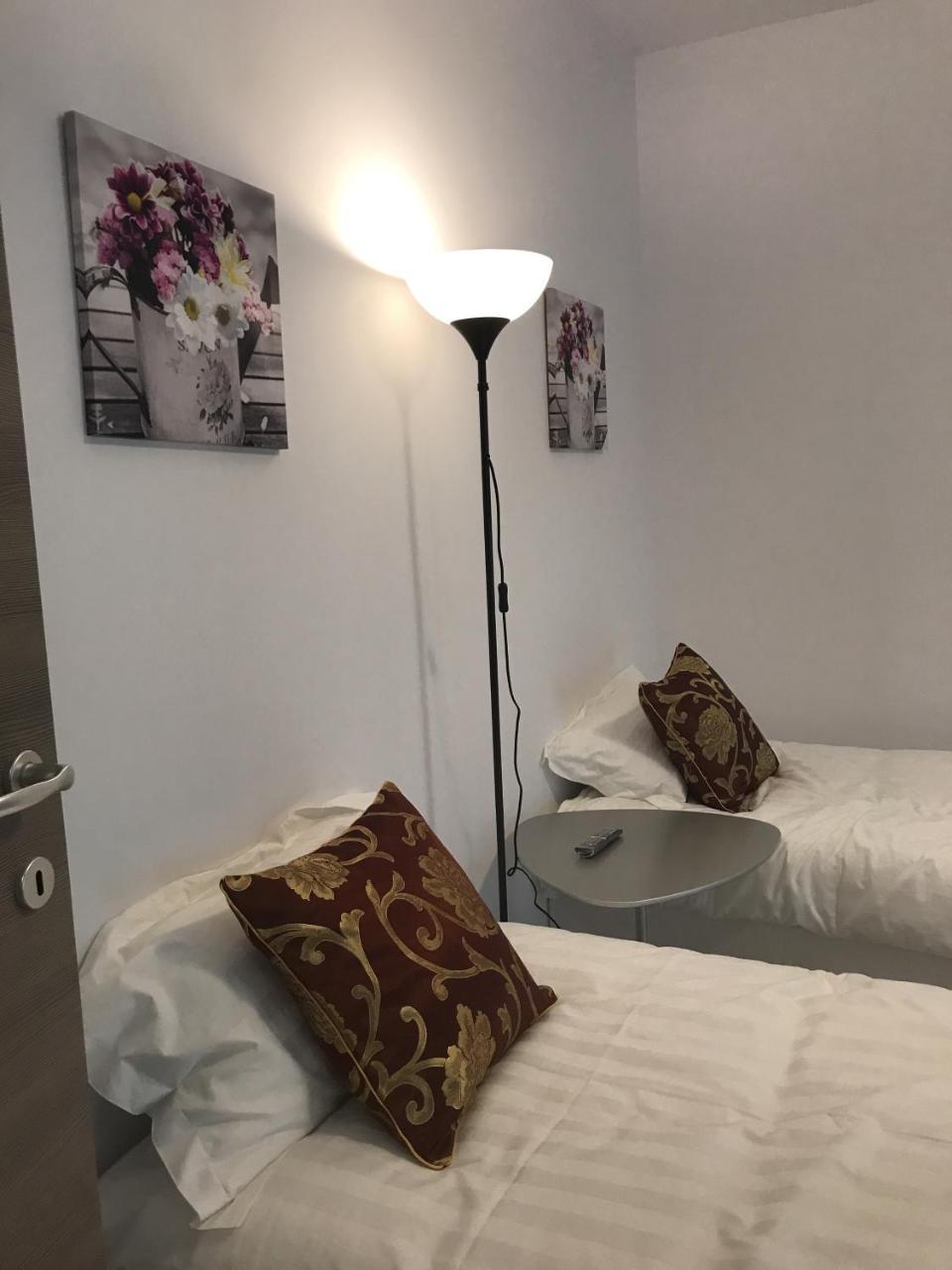 21 Apartament Bucureşti