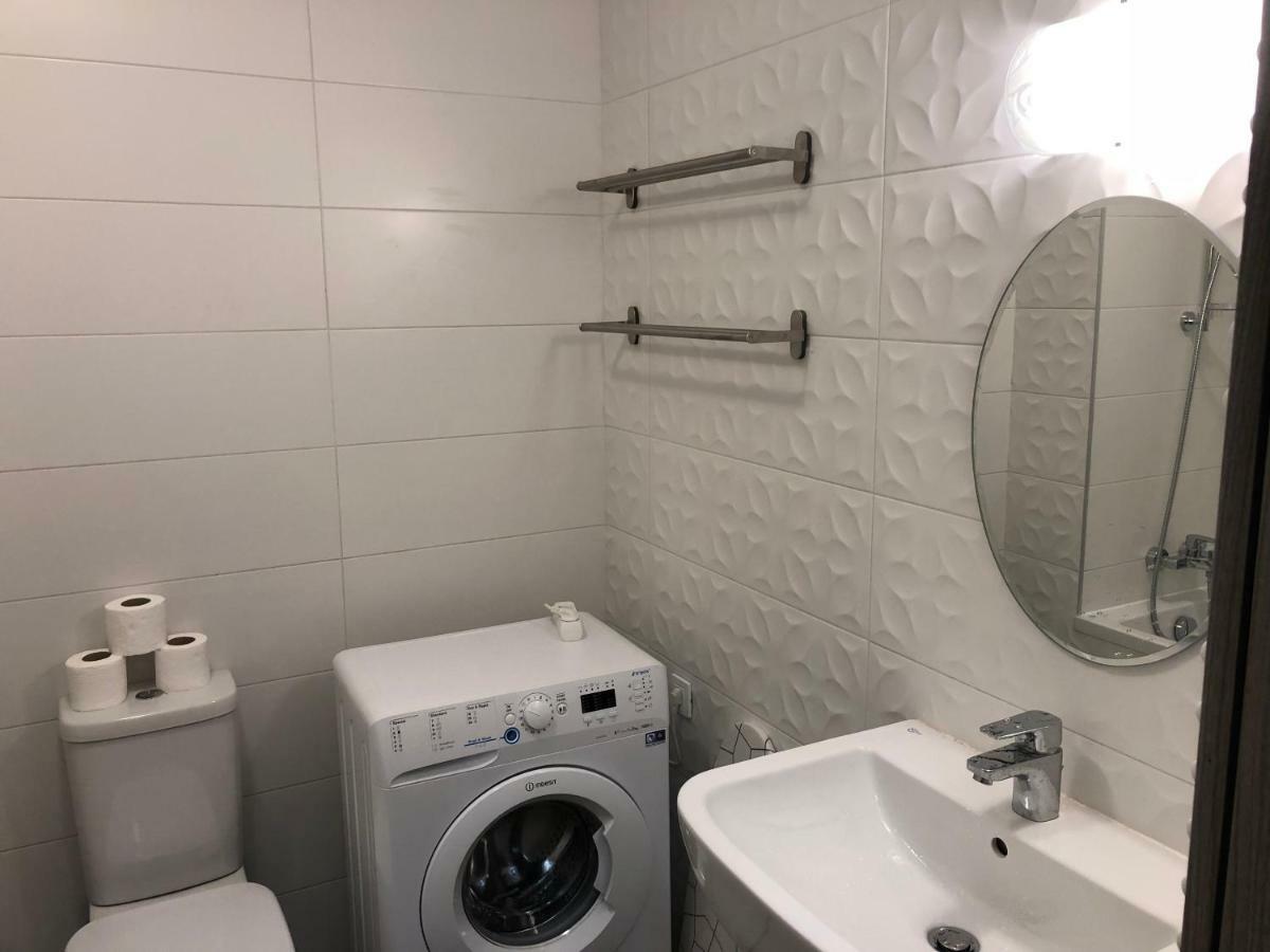 Apartament 21 *