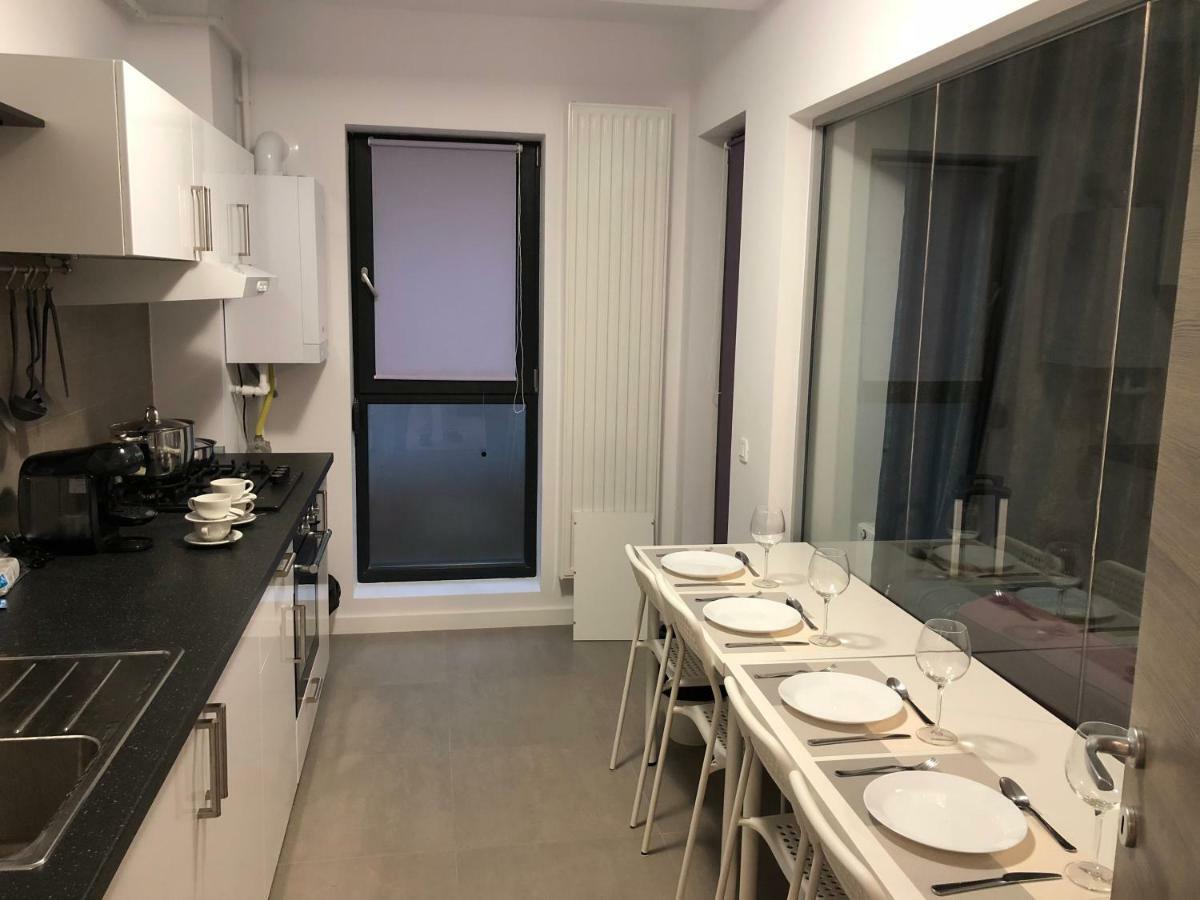 Apartament 21 *