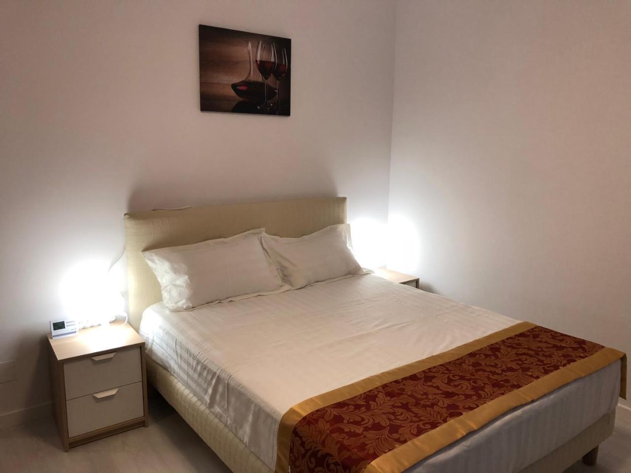 Apartment 21